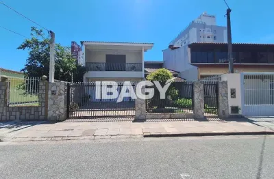 Casa com 5 quartos para alugar na Rua Humaitá, 421, Canto, Florianópolis