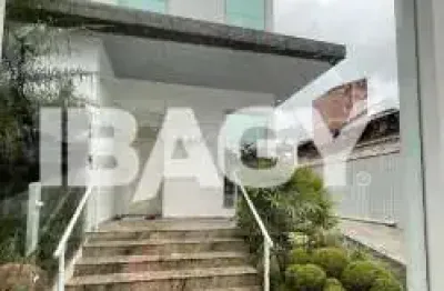 Casa comercial para alugar na Rua Professor Marcos Cardoso Filho, 575, Córrego Grande, Florianópolis