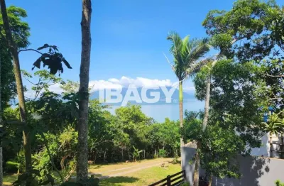 Excelente Casa 3 dormitório(s) em Tapera da Base - Florianópolis
