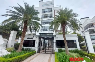 Excelente Apartamento 2 dormitório(s) em Abraão - Florianópolis