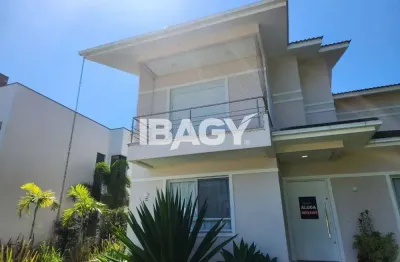 Excelente Casa 4 dormitório(s) em Santo Antônio de Lisboa - Florianópolis