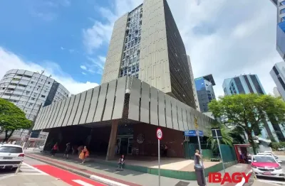 Ponto comercial para alugar na Avenida Prefeito Osmar Cunha, 183, Centro, Florianópolis