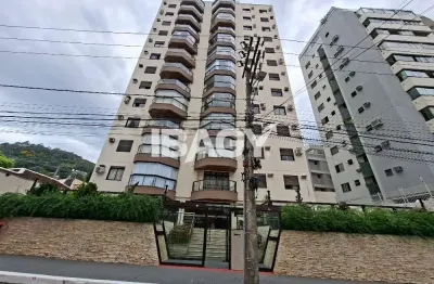 Excelente Apartamento 2 dormitório(s) em Centro - Florianópolis