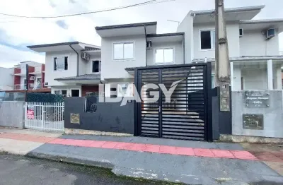 Casa com 2 quartos para alugar na Rua Ipê Verde, 55, Potecas, São José