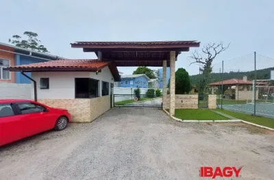 Excelente Casa 1 dormitório(s) em Ponta das Canas - Florianópolis