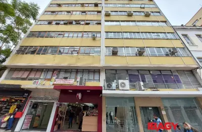 Ponto comercial para alugar na Rua Trajano, 168, Centro, Florianópolis