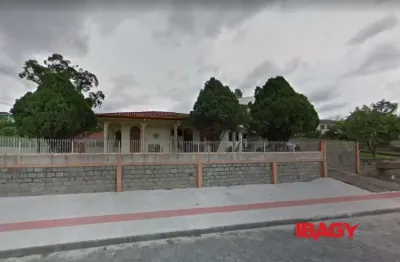 Excelente casa 3 dormitório(s) em caminho novo - palhoça