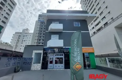 Excelente apartamento 1 dormitório(s) em pedra branca - palhoça
