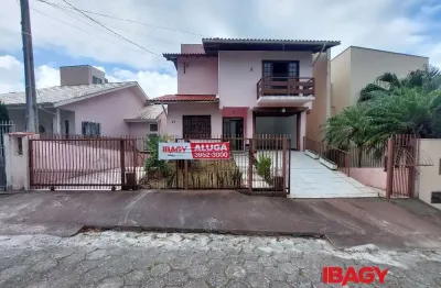 Excelente casa 5 dormitório(s) em ponta de baixo - são josé