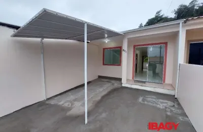 Excelente casa 2 dormitório(s) em bela vista - palhoça