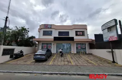 Sala comercial para alugar na Rua Caetano Silveira de Matos, 2442, Centro, Palhoça