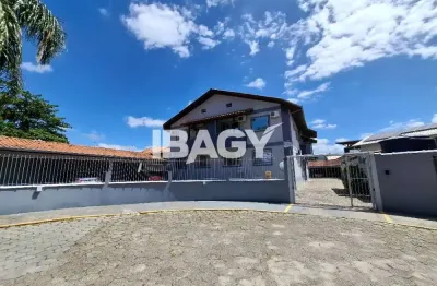 Excelente apartamento 2 dormitório(s) em carianos - florianópolis