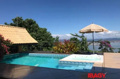 Excelente casa 4 dormitório(s) em centro - florianópolis