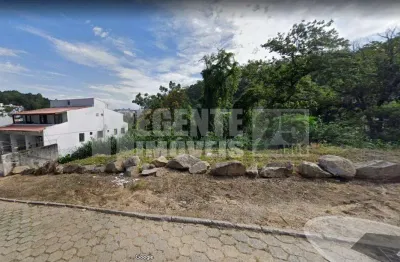 Terreno á venda no bairro carvoeira em florianópolis.