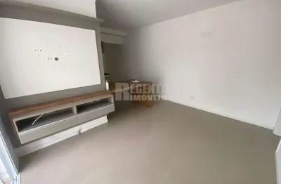 Excelente apartamento tipo garden com dois dormitórios no bairro Carvoeira para locação!