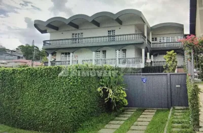 Casa à venda com 5 quartos no bairro itaguaçu em florianpópolis.