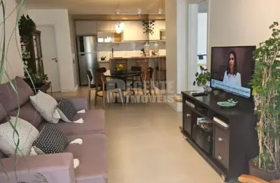 Apartamento com 3 quartos à venda na Rua Sidney Nocetti, 75, Agronômica, Florianópolis