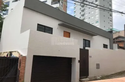 Casa com 2 dormitórios sendo 1 suíte no bairro agronômica em florianópolis sc