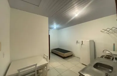 Kitnet / Stúdio para alugar na Rua Lauro Linhares, 1693, Trindade, Florianópolis