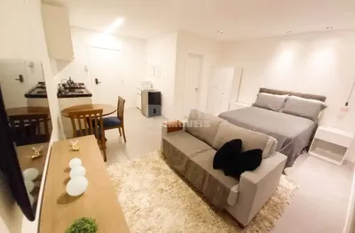 Excelente apartamento recém-construído e mobiliado no bairro estreito!