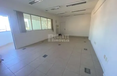 Sala comercial para alugar na Avenida Mauro Ramos, 224, Centro, Florianópolis