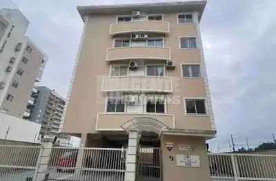 Ótimo apartamento de 2 dormitórios no bairro pedra branca!