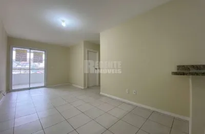Ótimo apartamento de 2 dormitórios no bairro carvoeira!