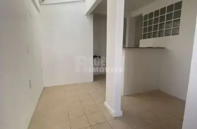 Casa em condomínio fechado com 1 quarto para alugar na Avenida Itamarati, 827, Itacorubi, Florianópolis