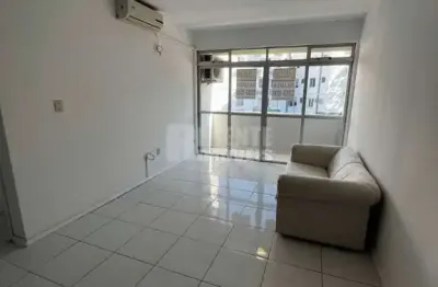 Ótimo apartamento de 3 dormitórios no bairro carvoeira, ao lado da ufsc!