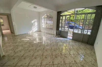 Ótimo apartamento de 2 dormitórios no bairro pantanal!