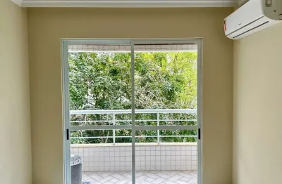 Apartamento de dois quartos na esteves júnior no centro de florianópolis