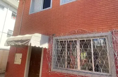 Casa com 3 quartos para alugar na Rua Monsenhor Topp, 166, Centro, Florianópolis