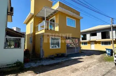 Sobrado 2 quartos no bairro cachoeira do bom jesus - florianópolis