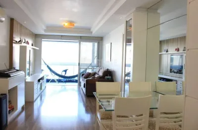 Apartamento à venda no bairro Parque São Jorge em Florianópolis