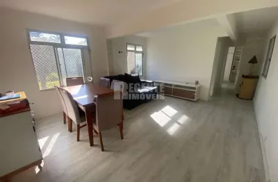 Ótimo apartamento de 2 dormitórios para locação no bairro Trindade!