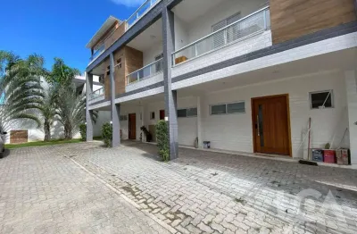 Sobrado com 2 dormitórios à venda, 135 m² por r$ 650.000 - massaguaçu - caraguatatuba/sp