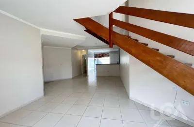 Sobrado com 2 dormitórios para alugar, 100 m² por r$ 3.300/mês - martim de sá - caraguatatuba/sp