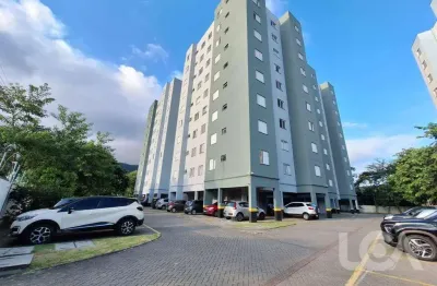 Apartamento com 2 dormitórios para alugar, 47 m² por r$ 2.400,00 - martim de sá - caraguatatuba/sp