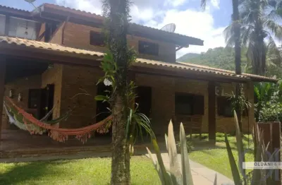 Sobrado com 4 dormitórios dentro de condominio no horto.