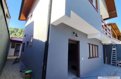 Sobrado com 5 dormitórios mais edícula no pereque-açú.