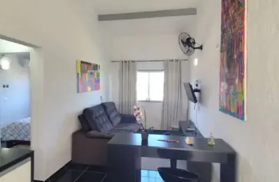 Apartamento com 1 dormitório mobiliado na praia grande.