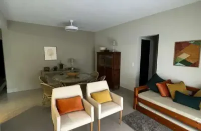 Apartamento mobiliado com 2 dormitórios nas toninhas.