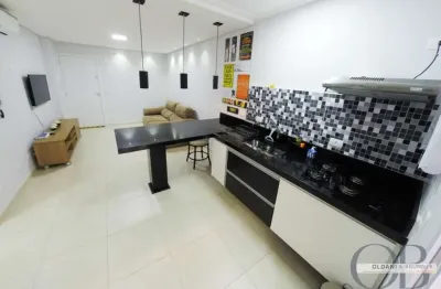 Apartamento mobiliado com 2 dormitórios apenas 350 metros da praia no pereque-açú