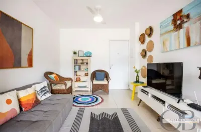 Apartamento mobiliado com 2 dormitórios no pereque-açú