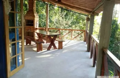 Excelente casa com 3 dormitórios na praia da almada.