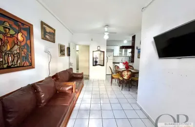 Apartamento mobiliado com 2 dormitórios apenas 150 metros da praia grande
