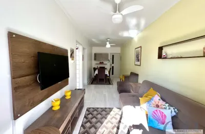 Apartamento com 2 dormitórios apenas 150 metros do mar na praia grande