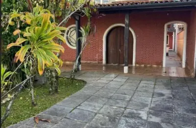 Casa térrea mobiliada com 4 dormitórios e edícula no parque vivamar