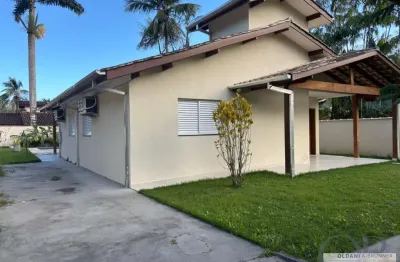 Casa terrea mobiliada com 3 dormitórios dentro de condomínio