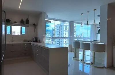 Ao lado do píer turístico e gastronômico itapema, meia praia, itapema - sc